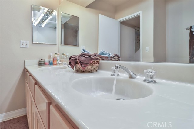 Detail Gallery Image 24 of 45 For 4915 Tyrone Ave #204,  Sherman Oaks,  CA 91423 - 1 Beds | 1 Baths