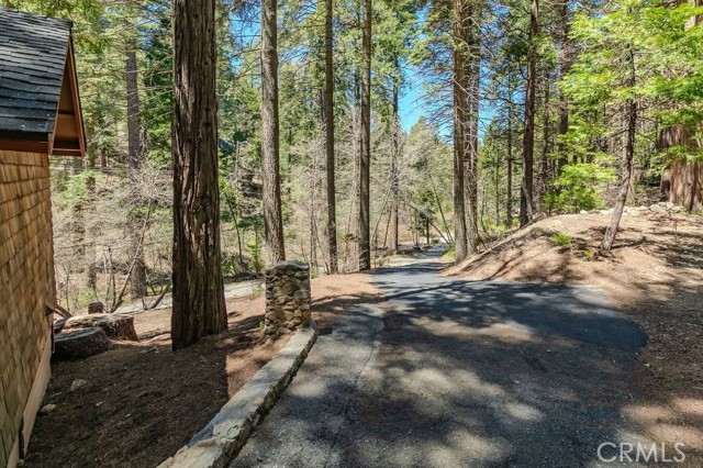 Detail Gallery Image 23 of 26 For 475 Blue Jay Canyon Rd, Blue Jay,  CA 92317 - 2 Beds | 2/1 Baths