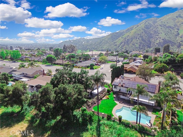 7022 Wheeler Avenue, La Verne CA: https://media.crmls.org/medias/75cd9e9b-9478-4276-8011-2611f99f6d97.jpg
