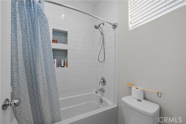 Detail Gallery Image 17 of 35 For 28821 Panorama Ct, Valencia,  CA 91354 - 4 Beds | 3 Baths