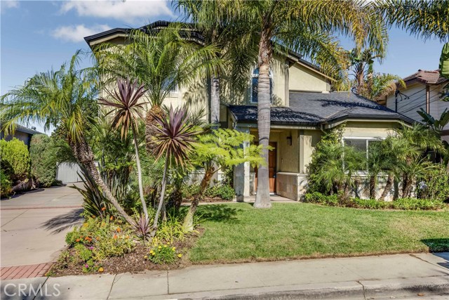 1915 Clark Lane, Redondo Beach, California 90278, 4 Bedrooms Bedrooms, ,3 BathroomsBathrooms,Residential,Sold,Clark,PV16755302