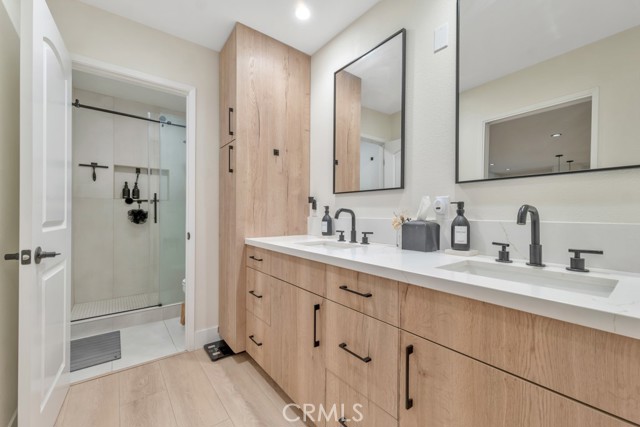 Detail Gallery Image 18 of 32 For 5334 Lindley Ave #231,  Encino,  CA 91316 - 1 Beds | 1 Baths