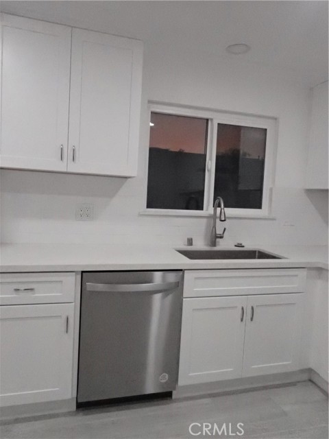 14601 COLONIAL DR, Westminster CA: https://media.crmls.org/medias/75ce9bbf-ef09-403b-ba07-0f86189da772.jpg
