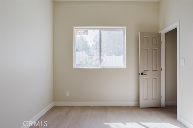 7350 Cozycroft Avenue photo 9