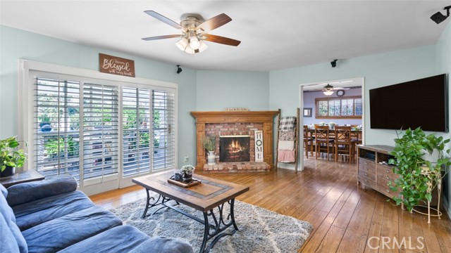 8921 Odessa Avenue photo 4