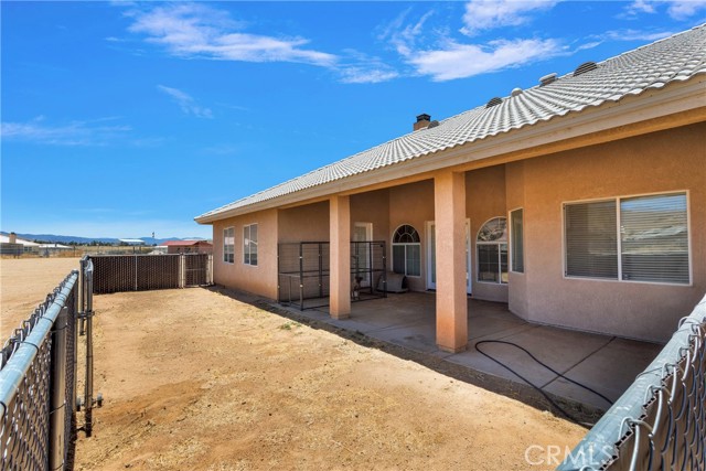 21777 Poppy Road, Apple Valley CA: https://media.crmls.org/medias/75cf4205-2749-4527-8e0f-080f895da008.jpg