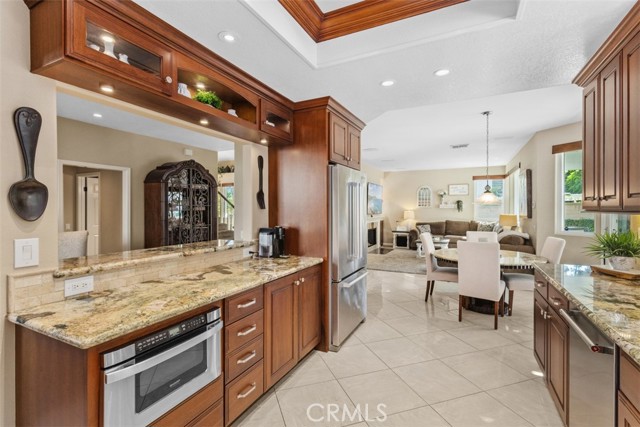 Detail Gallery Image 12 of 38 For 5555 Mulberry Way, Yorba Linda,  CA 92887 - 4 Beds | 3 Baths