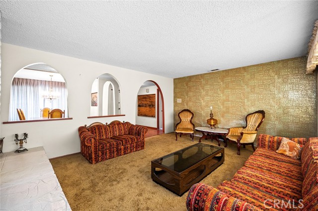 Image 17 of 47 For 1500 Country Club Drive