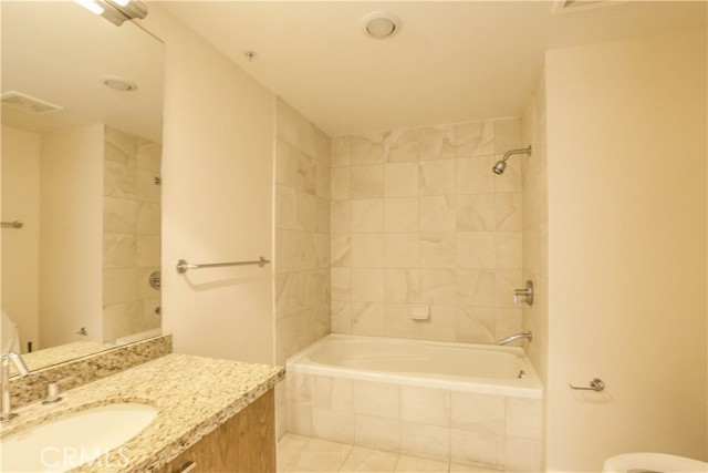 3141 Michelson Drive, Irvine CA: https://media.crmls.org/medias/75d0e145-9494-4aa0-9434-93cb483e3e98.jpg