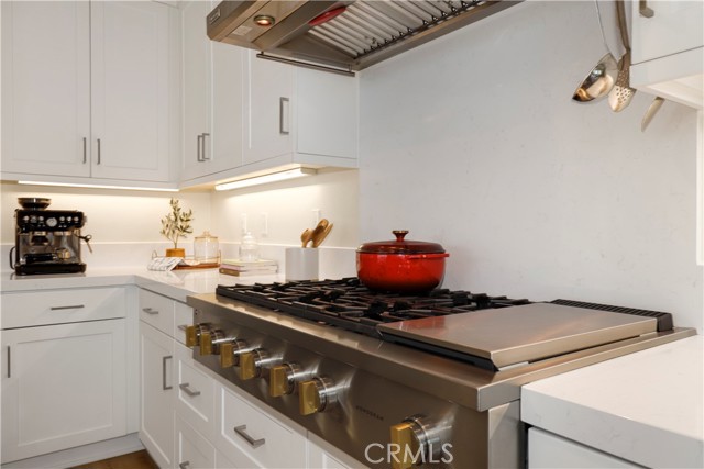 Detail Gallery Image 10 of 38 For 27512 Golden Currant Pl, Valencia,  CA 91381 - 4 Beds | 4 Baths