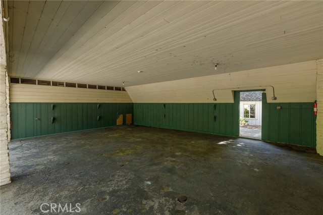 Detail Gallery Image 56 of 75 For 28641 North Shore Rd, Lake Arrowhead,  CA 92352 - 14 Beds | 11/1 Baths