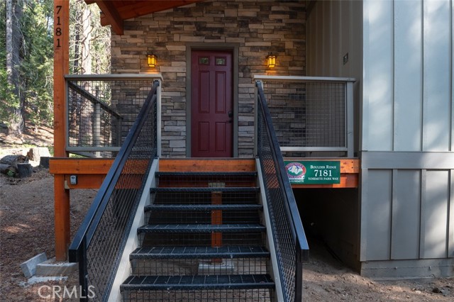 Detail Gallery Image 4 of 22 For 7181 Yosemite Park Way, Yosemite,  CA 95389 - 3 Beds | 2 Baths