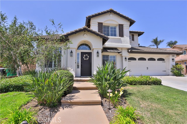 Detail Gallery Image 1 of 1 For 2180 Castle Rock Cir, Corona,  CA 92878 - 4 Beds | 3 Baths