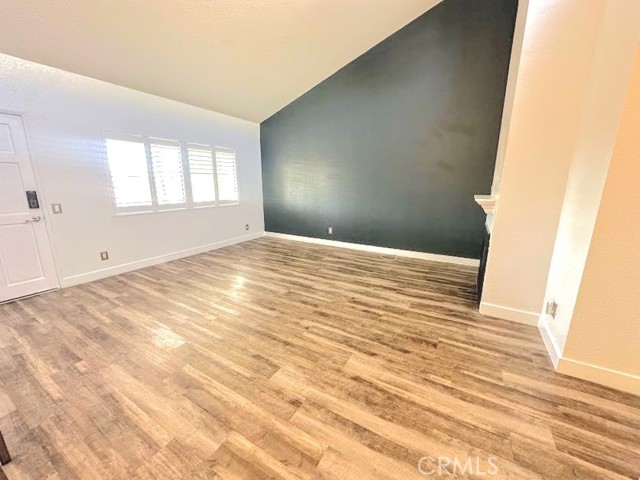 1515 E Appleton Street, Long Beach CA: https://media.crmls.org/medias/75d4b081-a70a-44e6-a071-9b6ecf24a252.jpg