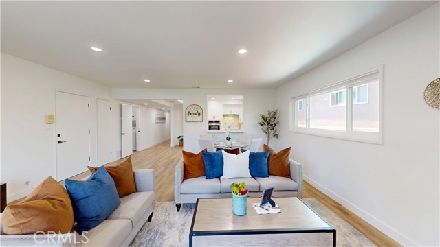 1354 Shadow Lane, Fullerton CA: https://media.crmls.org/medias/75d4f1df-ec3a-407e-bb40-24498988b7f7.jpg