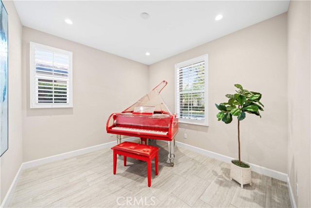 Detail Gallery Image 6 of 75 For 210 Canvas, Irvine,  CA 92620 - 4 Beds | 3/1 Baths