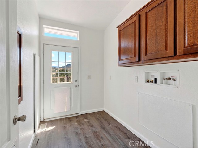 2564 Indian Hill Road, Clearlake Oaks CA: https://media.crmls.org/medias/75d5a95c-f739-4770-9939-0fd4d3ed03dc.jpg