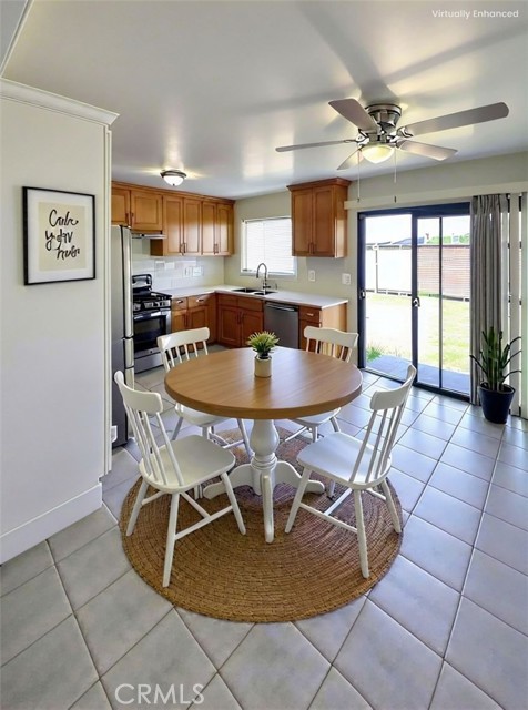 Detail Gallery Image 3 of 13 For 305 Higgins, Barstow,  CA 92311 - 4 Beds | 2 Baths