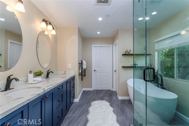17138 Hickory Ridge Court, Canyon Country CA: https://media.crmls.org/medias/75d7899f-386b-483e-98bb-3b04c739cc45.jpg