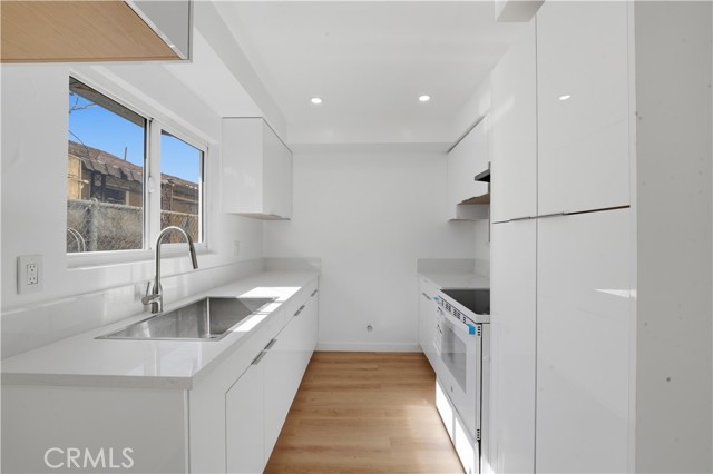 Detail Gallery Image 6 of 14 For 8659 Chestnut, South Gate,  CA 90280 - 2 Beds | 1 Baths