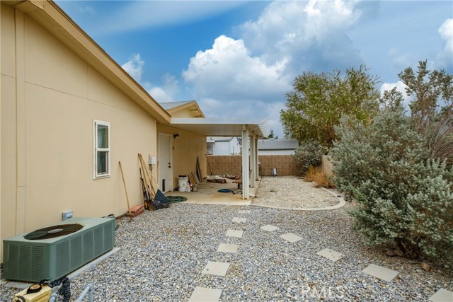 Detail Gallery Image 31 of 34 For 22241 Nisqually Rd #143,  Apple Valley,  CA 92308 - 3 Beds | 2 Baths