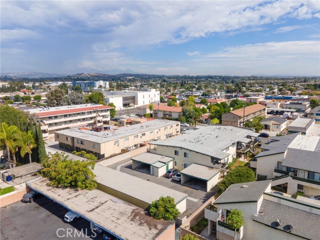 Image 9 of 10 For 6041 Fullerton Avenue