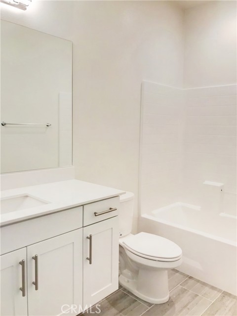 Detail Gallery Image 4 of 13 For 689 Doheny St, Costa Mesa,  CA 92627 - 3 Beds | 2/2 Baths