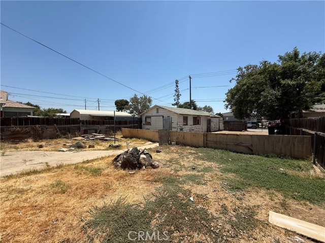 Detail Gallery Image 16 of 24 For 419 Linda Vista Dr, Bakersfield,  CA 93308 - 2 Beds | 1 Baths