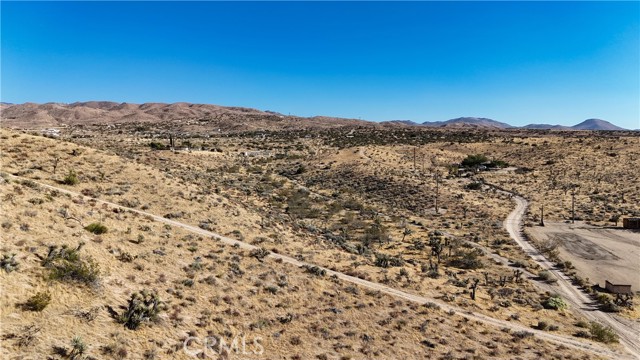 Detail Gallery Image 8 of 11 For 750 Ocotillo Way, Apple Valley,  CA 92308 - – Beds | – Baths