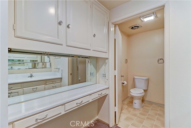 Detail Gallery Image 34 of 56 For 2009 via Mariposa #D,  Laguna Woods,  CA 92637 - 2 Beds | 2 Baths