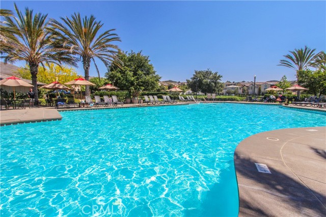 142 Main Street, Ladera Ranch CA: https://media.crmls.org/medias/75de83ee-2fe2-4d61-b108-a66ab947cc20.jpg
