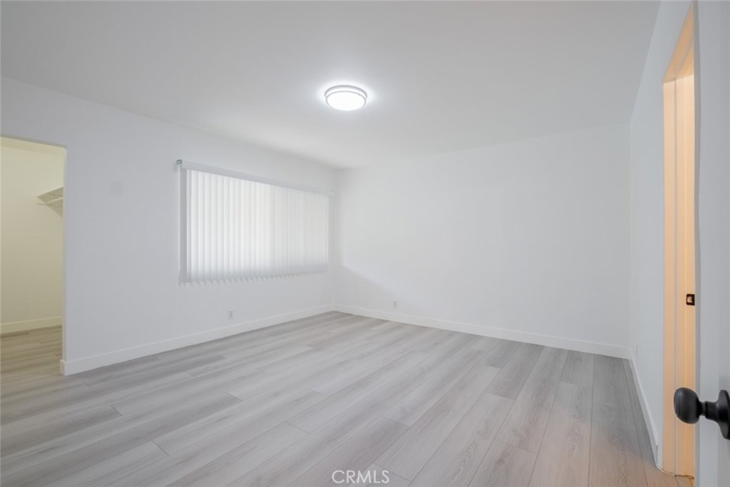 https://media.crmls.org/medias/75ded609-35cf-4f94-9cfb-601f937cc144.jpg?preset=X-Large