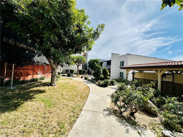 23641 Golden Springs Drive, Diamond Bar CA: https://media.crmls.org/medias/75dfdb78-18c5-4eae-b149-00503adc2fee.jpg