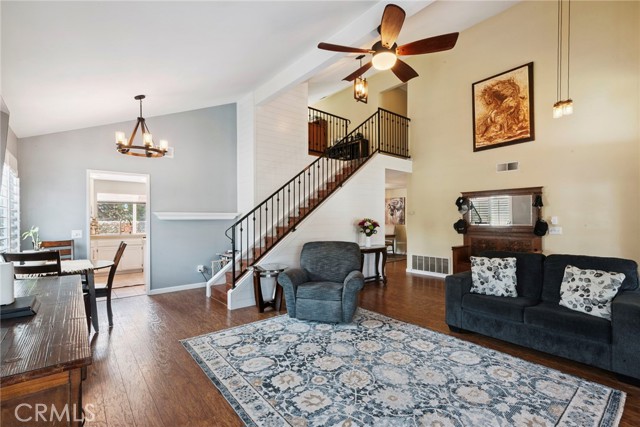 Detail Gallery Image 11 of 39 For 1355 Knoll Dr, Oceanside,  CA 92054 - 4 Beds | 3 Baths