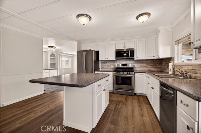 Detail Gallery Image 9 of 49 For 701 E Lassen #173,  Chico,  CA 95973 - 2 Beds | 2 Baths