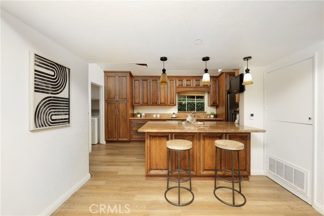 Detail Gallery Image 12 of 45 For 7333 via Rio Nido, Downey,  CA 90241 - 3 Beds | 3 Baths