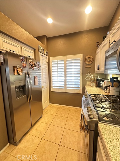 Detail Gallery Image 9 of 23 For 1653 Amber Lily Dr, Beaumont,  CA 92223 - 3 Beds | 2 Baths