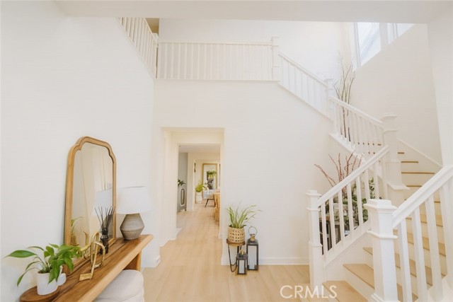 Detail Gallery Image 4 of 31 For 279 Barnes, Tustin,  CA 92782 - 4 Beds | 4/1 Baths