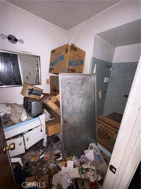 Detail Gallery Image 5 of 10 For 802 Bejay, San Pedro,  CA 90731 - 4 Beds | 2 Baths