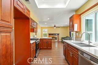 19000 Shakespeare Drive, Walnut CA: https://media.crmls.org/medias/75e2ebd6-1fef-4851-848a-320e5e0f3f18.jpg