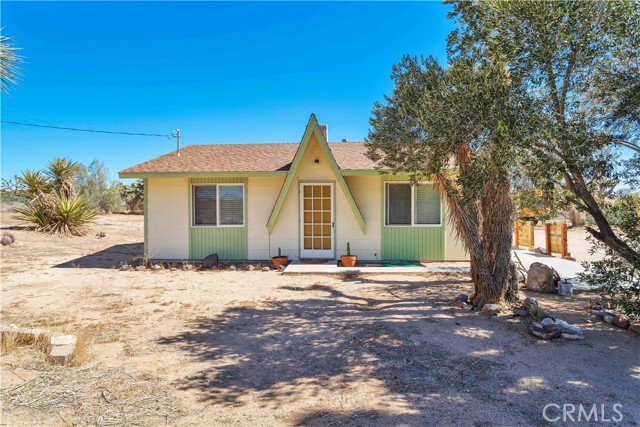 Detail Gallery Image 5 of 24 For 57620 Buena Vista Dr, Yucca Valley,  CA 92284 - 2 Beds | 1 Baths