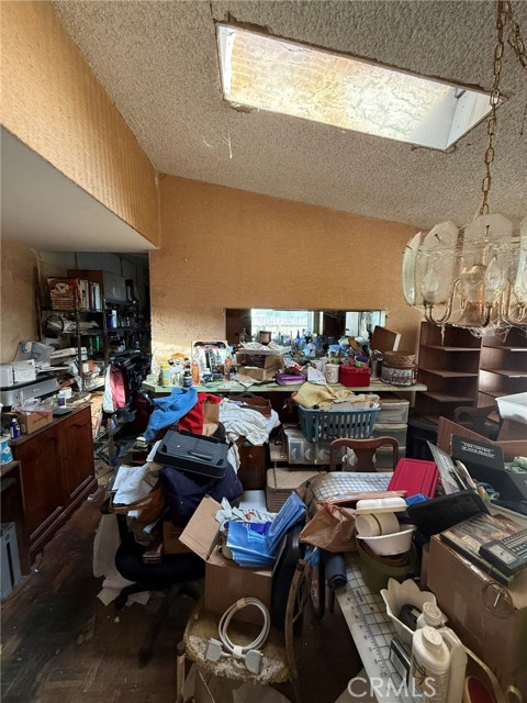 Detail Gallery Image 4 of 25 For 2333 Rutgers, Costa Mesa,  CA 92626 - 4 Beds | 3 Baths