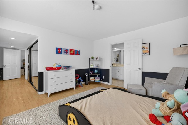 Detail Gallery Image 35 of 43 For 222 S Guadalupe Ave #1,  Redondo Beach,  CA 90277 - 4 Beds | 2/1 Baths