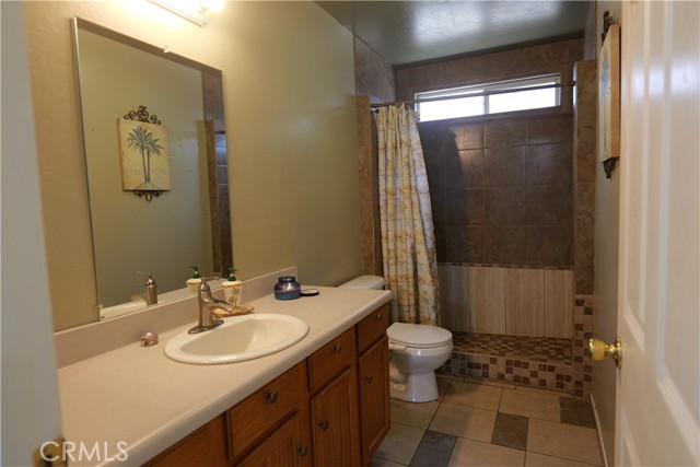 9917 Lenore St, Bakersfield CA: https://media.crmls.org/medias/75e4ff1d-68b8-41c6-a571-2fd55b430281.jpg