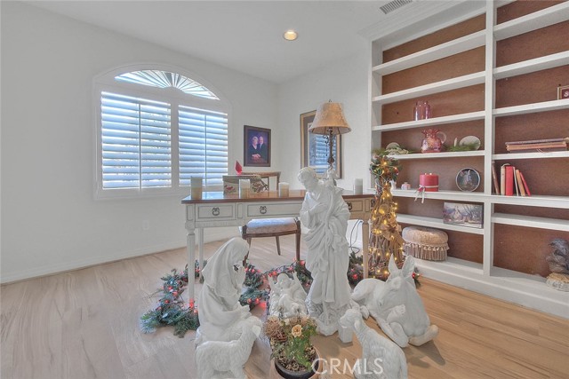 Detail Gallery Image 20 of 49 For 23140 Western Crest Dr, Lake Mathews,  CA 92570 - 4 Beds | 3/1 Baths