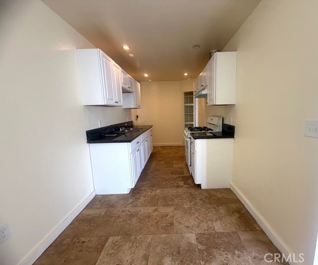 Detail Gallery Image 6 of 17 For 10553 Poplar St, Loma Linda,  CA 92354 - 2 Beds | 1 Baths