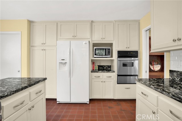 Detail Gallery Image 20 of 45 For 11967 Sunshine Ter, Studio City,  CA 91604 - 4 Beds | 3 Baths