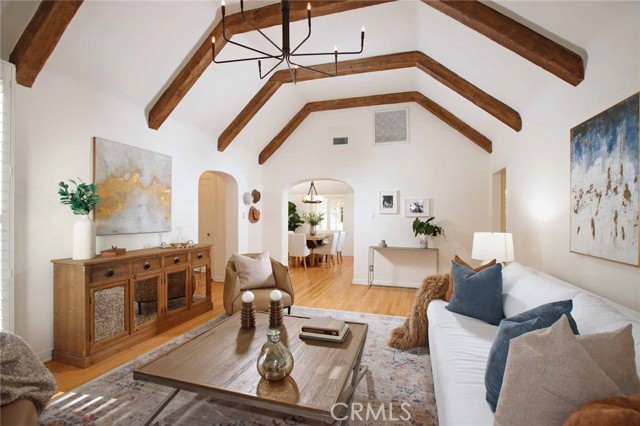 1534 Idlewood Road, Glendale CA: https://media.crmls.org/medias/75e6a593-d6fb-4bad-8369-3924204d2758.jpg