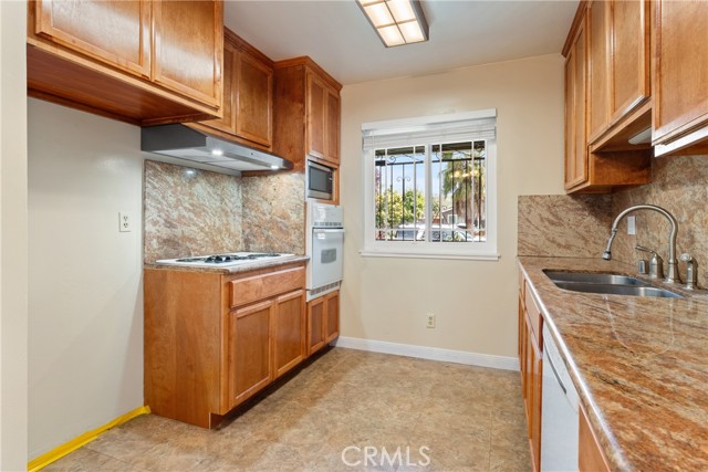 Detail Gallery Image 10 of 22 For 4581 Bolero Dr, San Jose,  CA 95111 - 3 Beds | 2 Baths