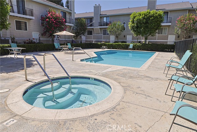 8338 Woodley Pl, North Hills CA: https://media.crmls.org/medias/75e90841-11ba-49ca-9922-bfd724f2af22.jpg
